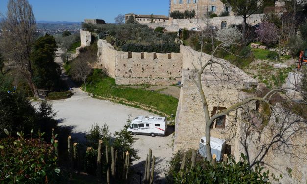 Mojano Assisi camper parking